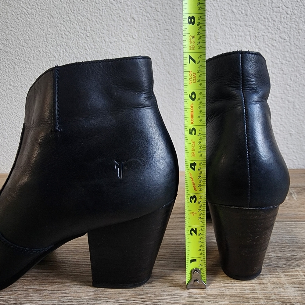 FRYE Black Leather Ankle Zip Boots 10 M - Picture 4 of 16